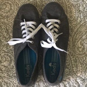 Keds size 8.5 shoes like new only wore once.